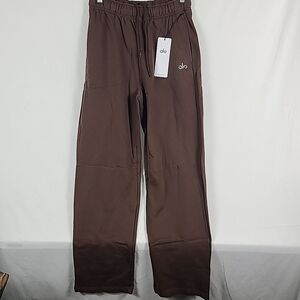 NEW Alo Yoga Accolade Straight Leg Sweatpants Brownstone Brown Sz S